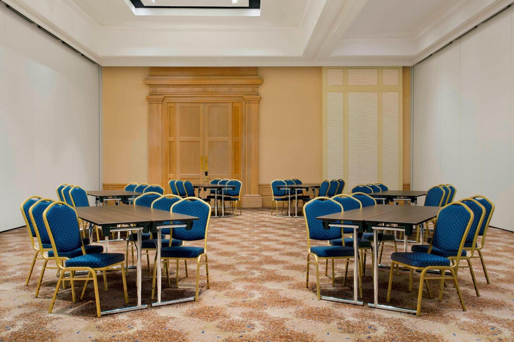 The Westin Dragonara Resort, Malta Saint Julian's Exterior photo Meeting room