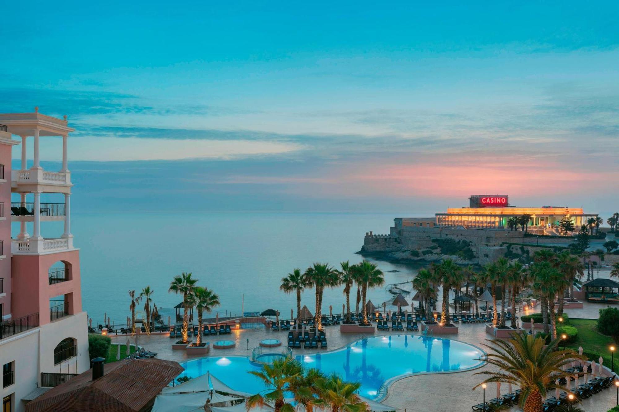 The Westin Dragonara Resort, Malta Saint Julian's Exterior photo The resort at sunset