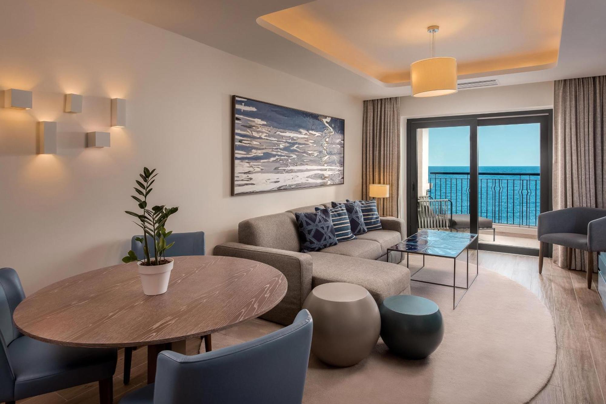 The Westin Dragonara Resort, Malta Saint Julian's Exterior photo A living room at the hotel